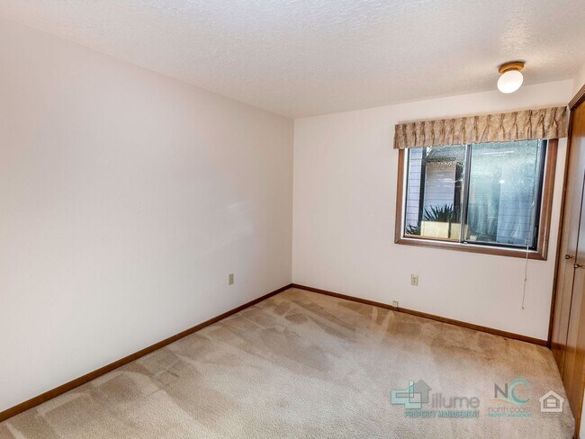 Building Photo - Charming 3-bedroom, 2-bath home in Seaside