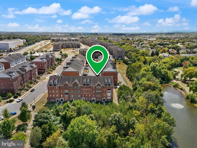 Building Photo - 43846 Artsmith Terrace