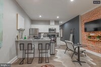 Building Photo - 3221 Noble St