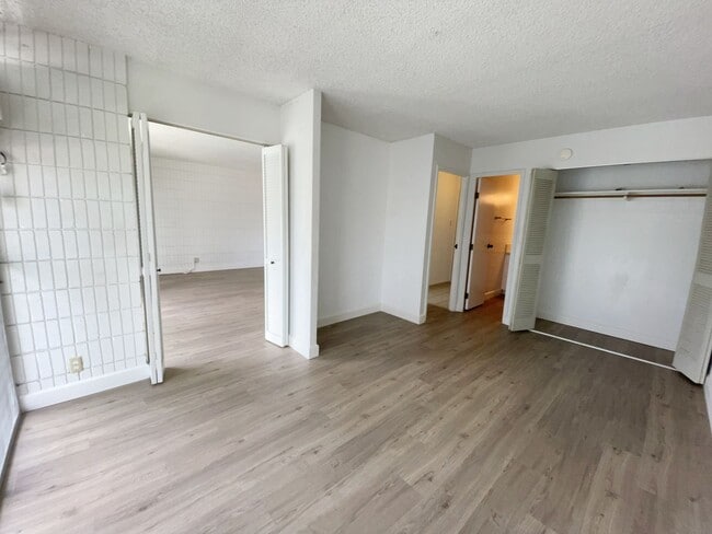 Building Photo - 827 Kinau St