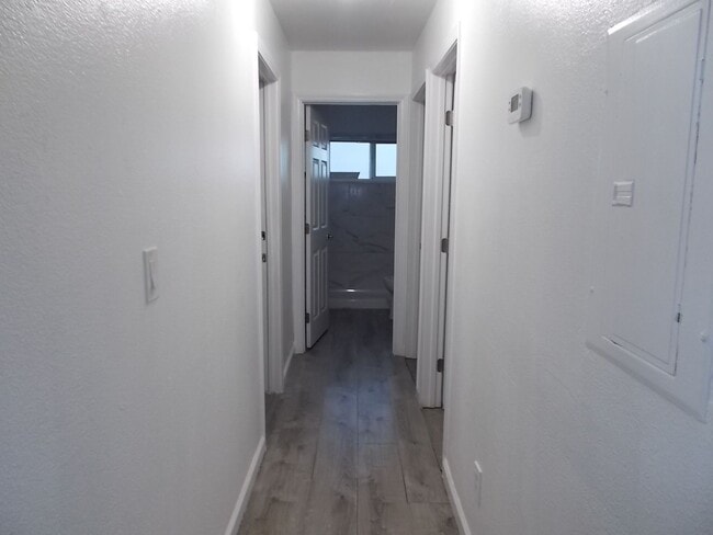 Building Photo - 6208 Ilanos Ln