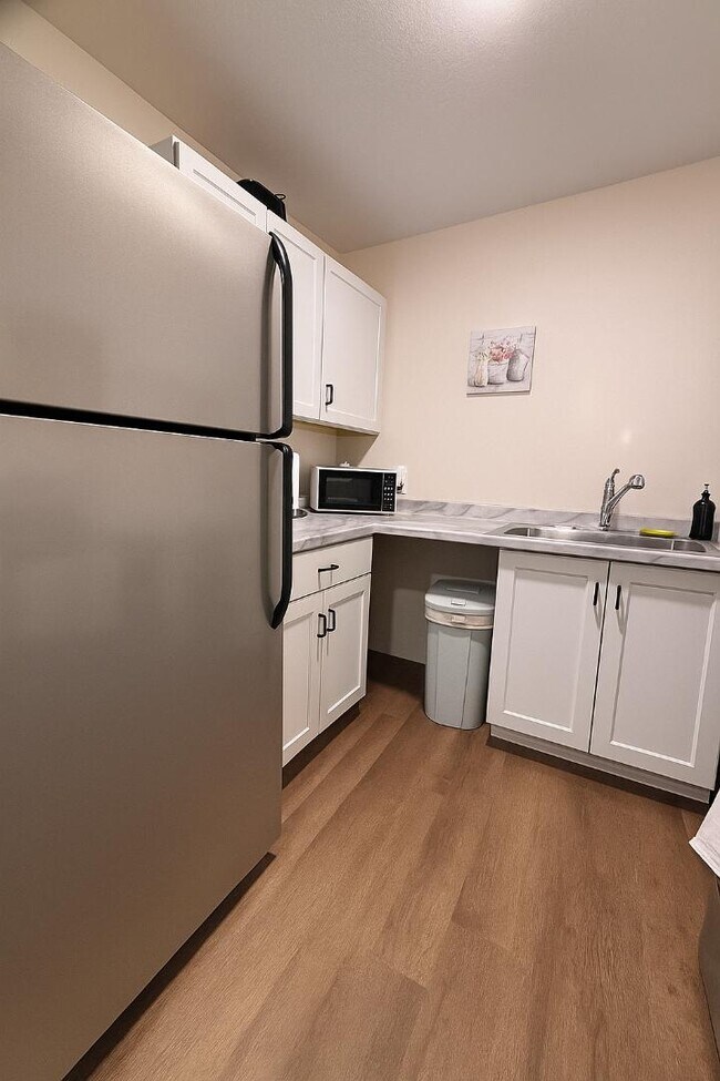 Building Photo - 1895 Ave H NW