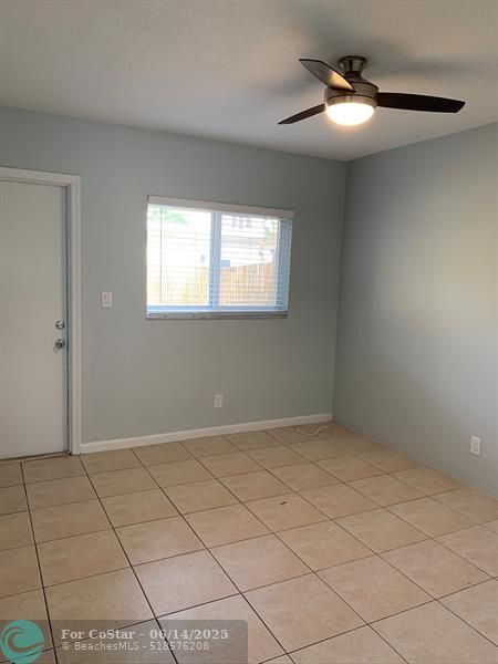 Building Photo - 4616 Poinciana St