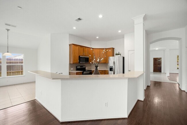 Building Photo - 25030 Emporia Point Ct