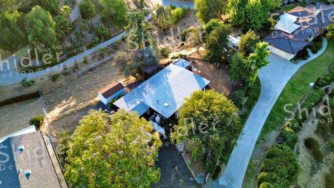 Building Photo - The Bridge House - 2 Bed 1 Bath with Uncompromising Views