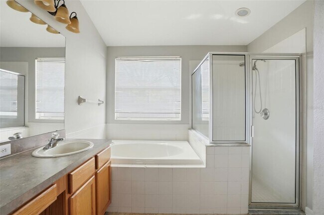 Building Photo - 3816 Beaumont Loop