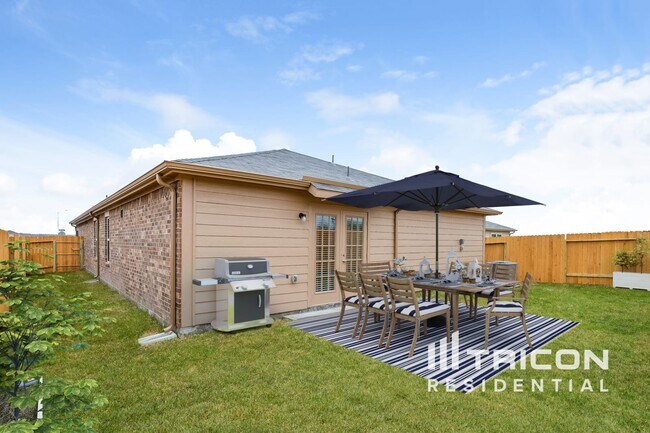 Building Photo - 232 Comanche Plains Rd