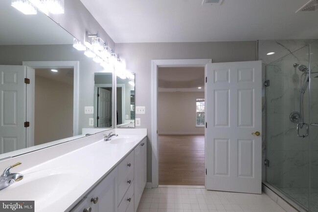 Building Photo - 7709 Killbarron Dr