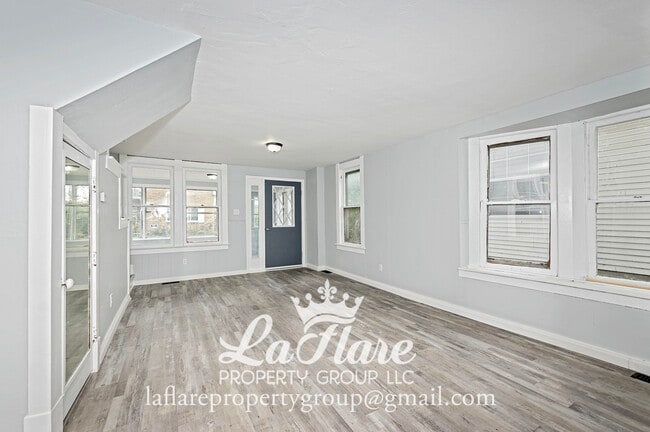 Building Photo - 5907 317th St