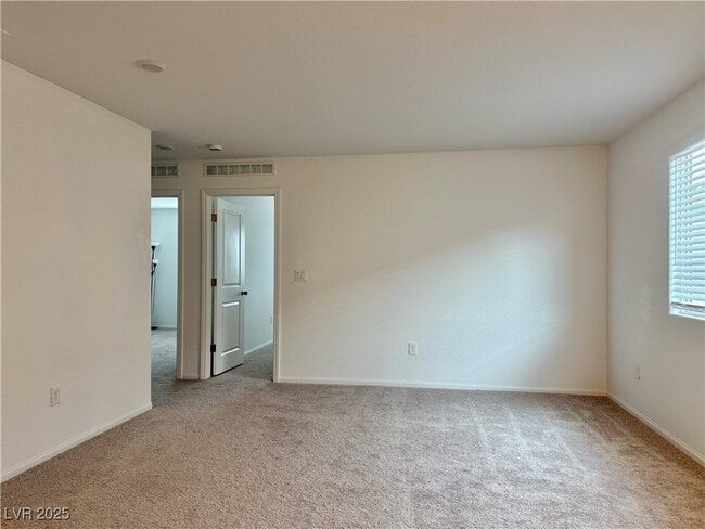 Building Photo - 6999 Guitarra Ct