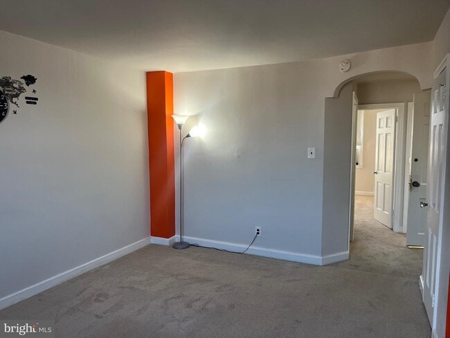 Building Photo - 1418 Greeby St