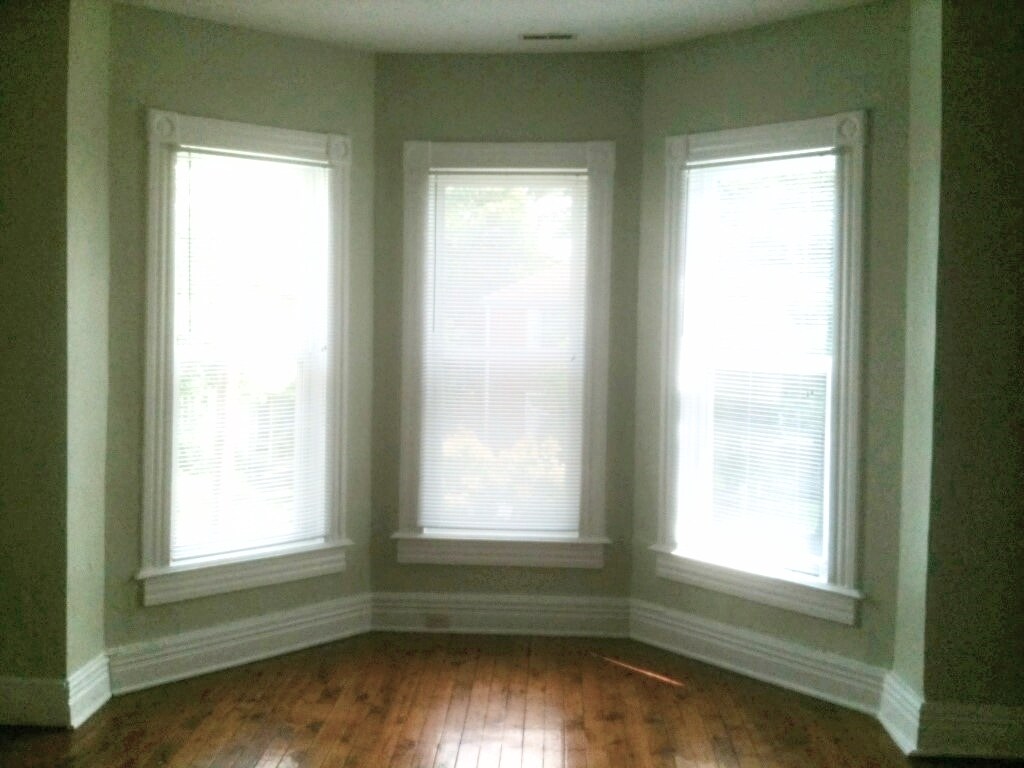 Bedroom - 86 E Duncan St