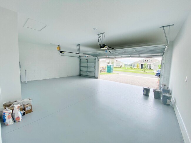 Building Photo - Awesome House for Rent