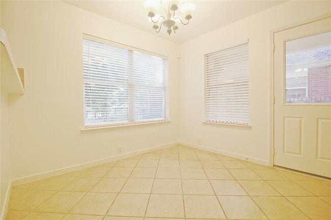 Building Photo - 17627 S Summit Canyon Dr