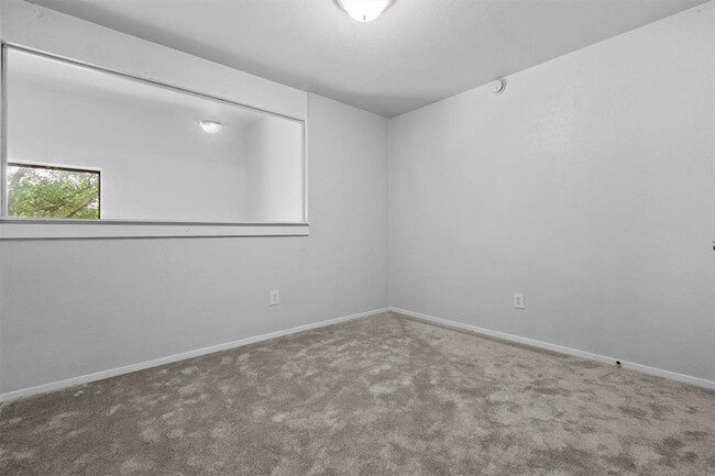 Building Photo - 3627 Menchaca Rd