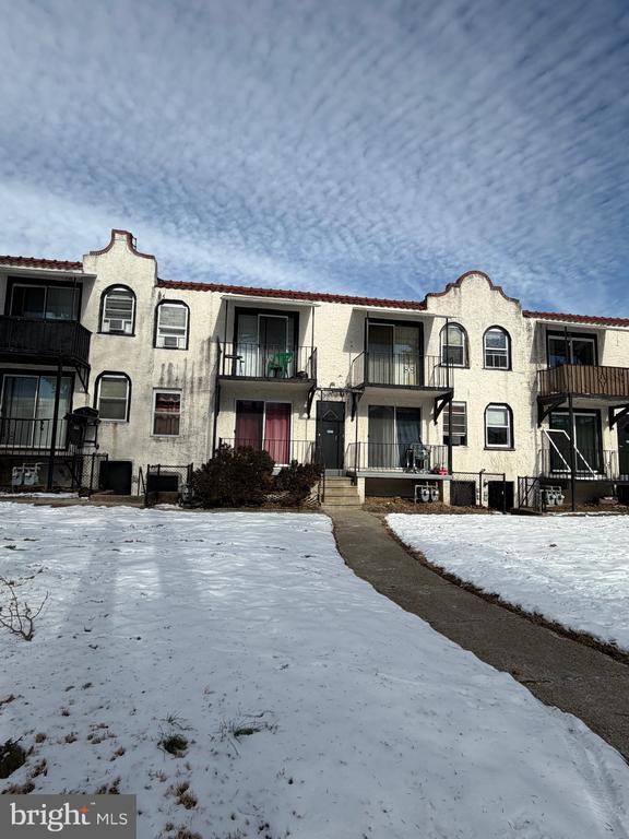 Building Photo - 7245 Radbourne Rd