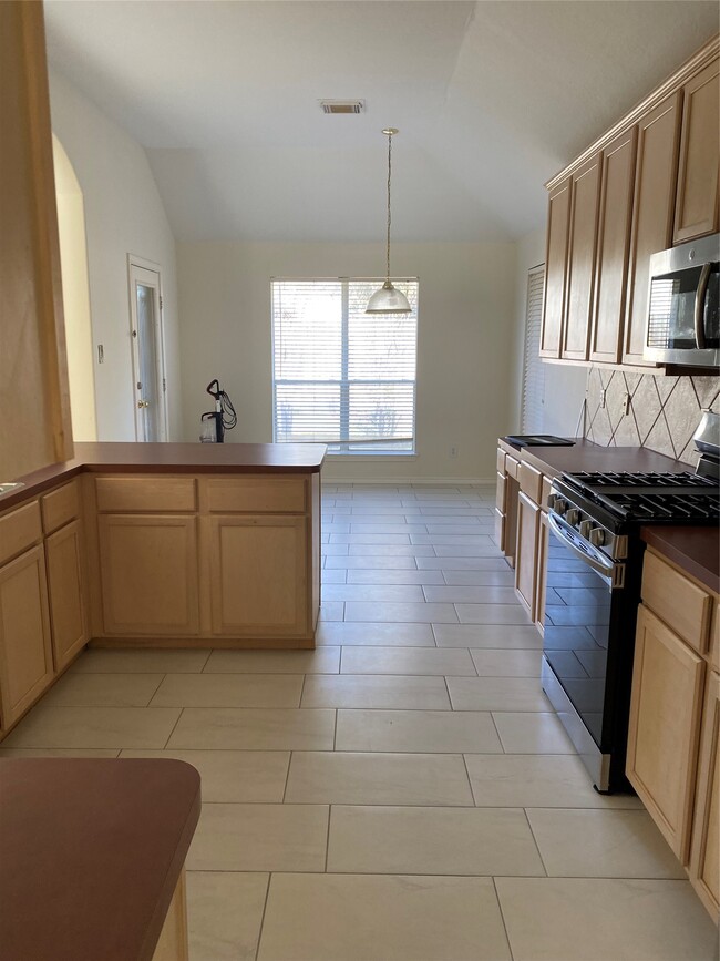 Building Photo - 17702 Forest Haven Trail