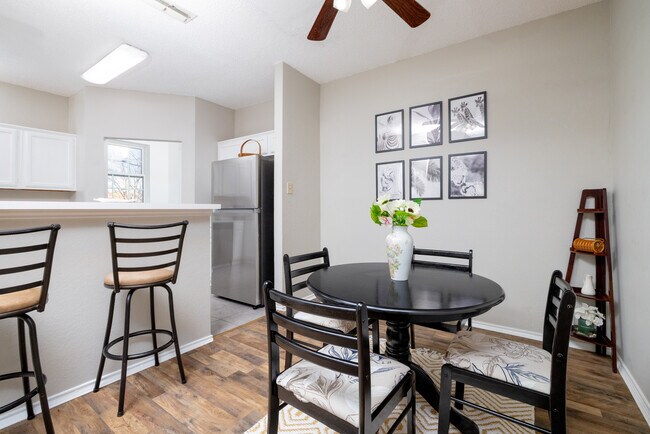 Building Photo - 2700 Ansley Ct