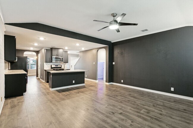Building Photo - 9908 Bratten Rise