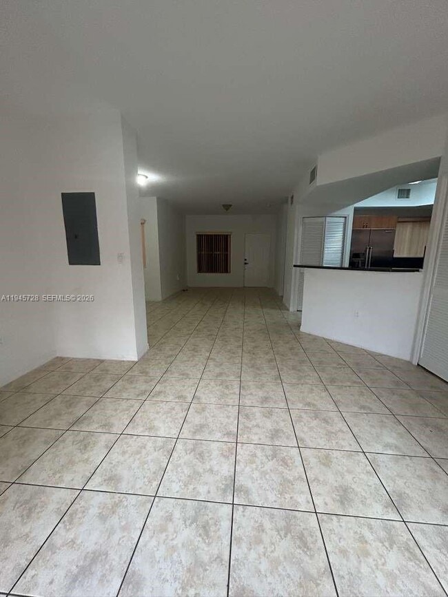 Building Photo - 760 SW 6th Ct