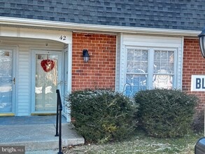 Building Photo - 42 Michael Rd