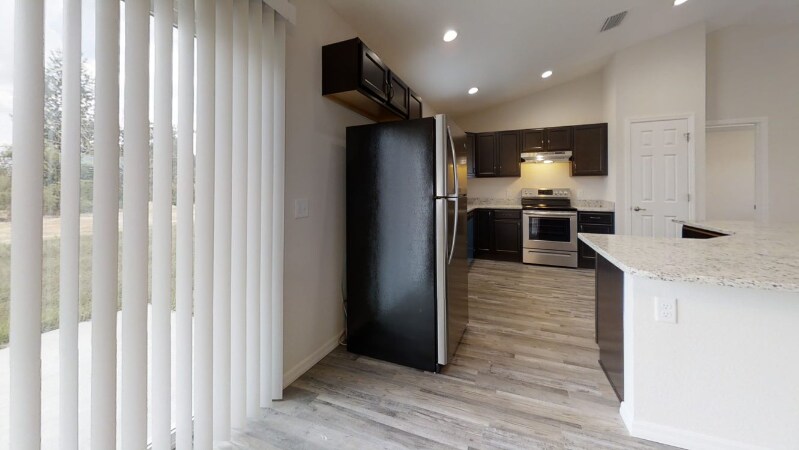 Building Photo - 20241 Peachland Blvd