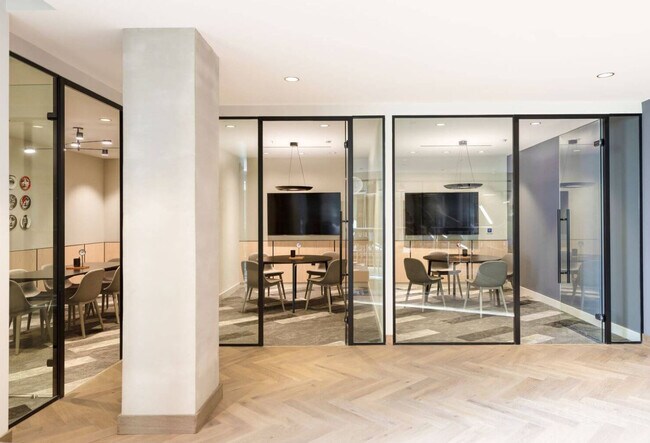 Building Photo - 2121 First Street Southwest-SI FL4-ID258