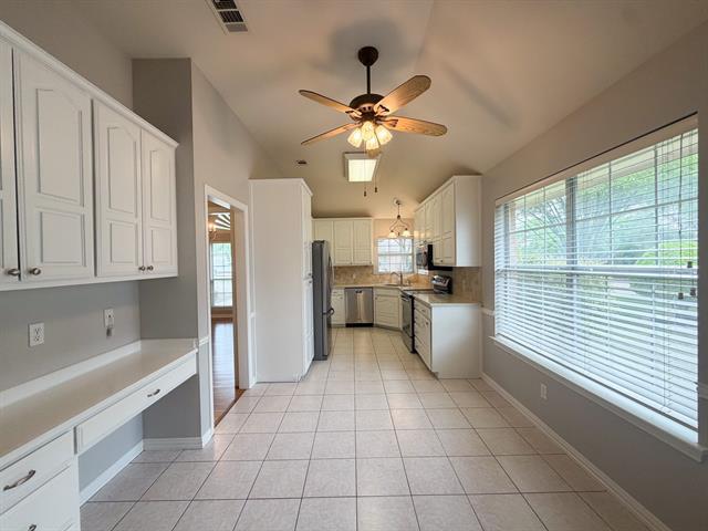 Building Photo - 310 Iroquois Ln