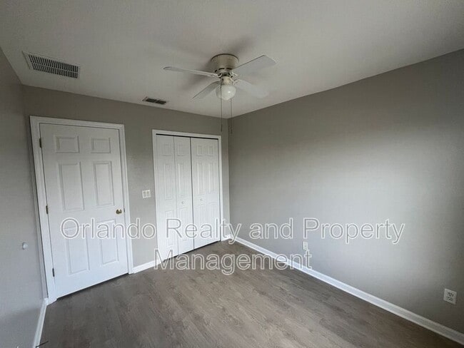 Building Photo - 16621 Cedar Crest Dr