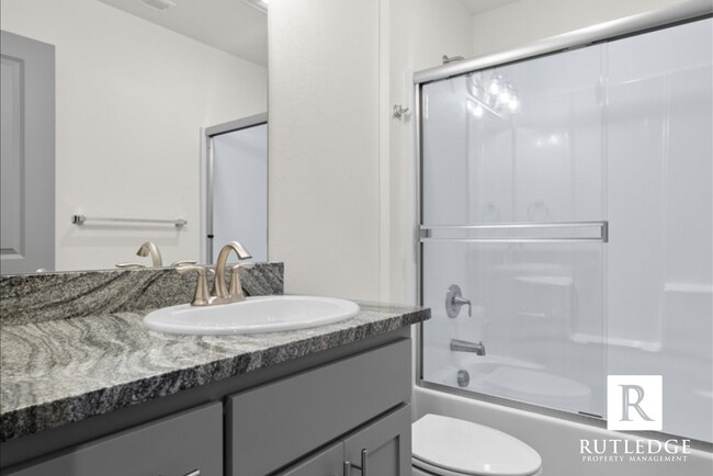 Building Photo - Gorgeous! Brand New 3 Bedroom 2.5 Bath Townhome in Eagle Point *$500 OFF*