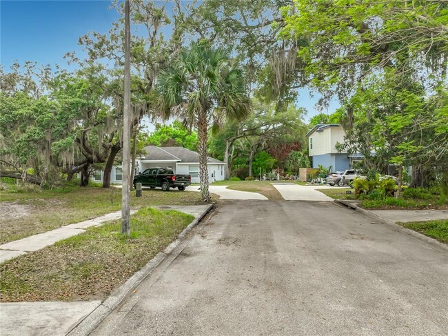 Building Photo - 2557 Riva Ct