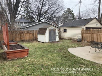 Building Photo - 4919 S 34th Ave