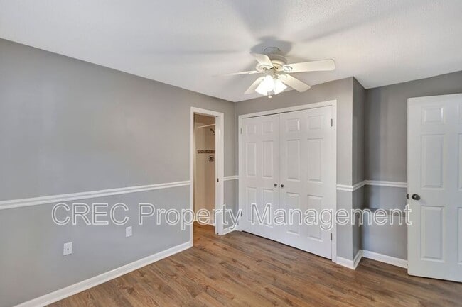 Building Photo - 204 S Hampton St