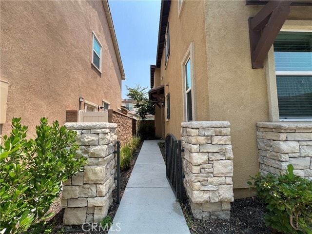 Building Photo - 4867 S Avocado Trail