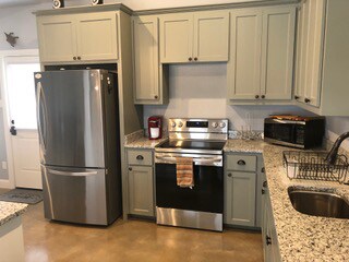 Kitchen - 4275 Old Thomas Rd