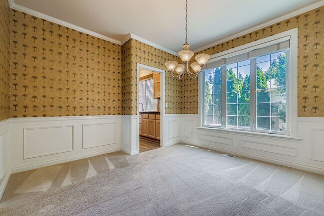 Building Photo - 4Bd/3.5Ba Sammamish House
