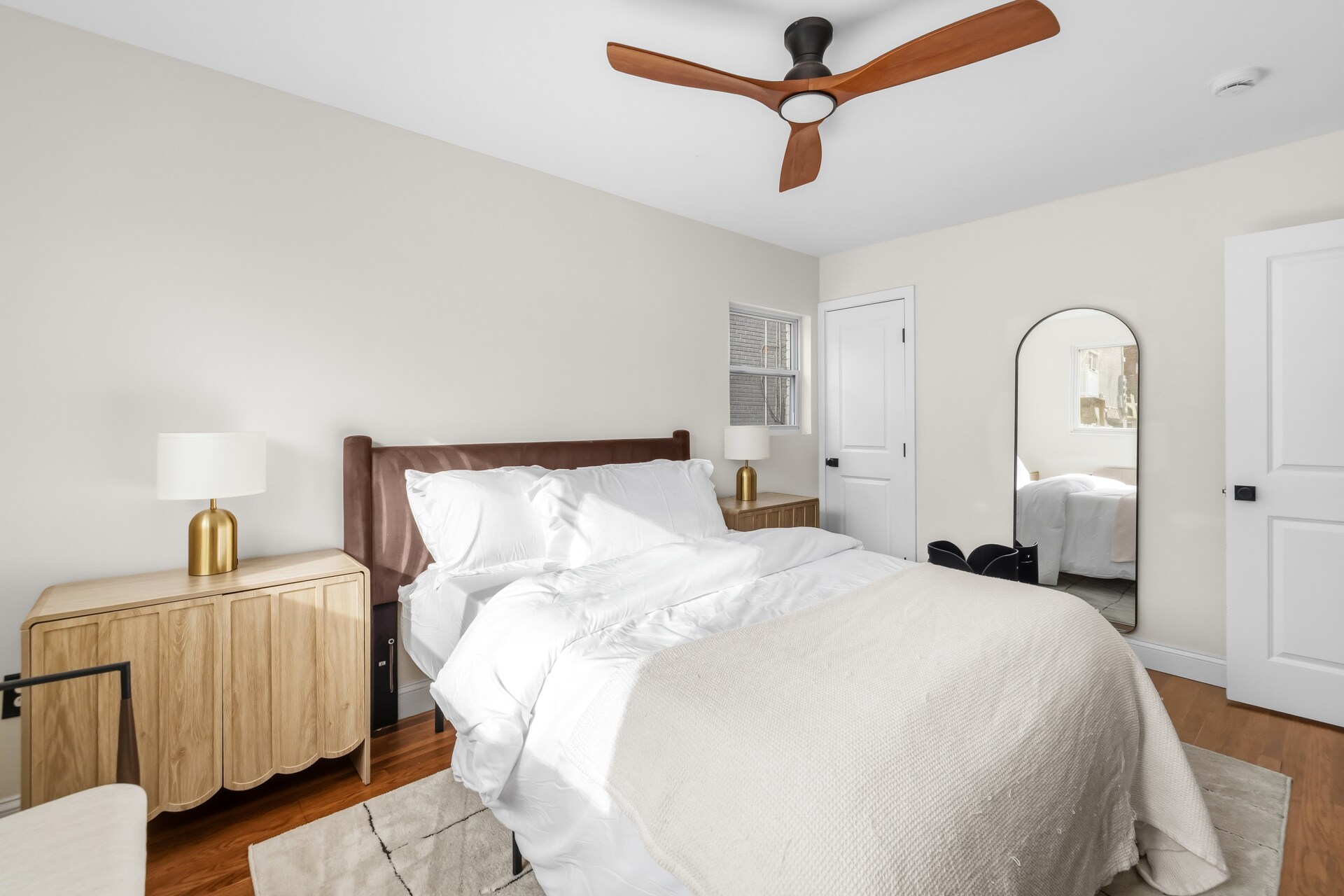 Building Photo - 125 Urell Pl NE