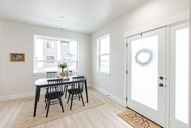 Building Photo - 455 Blue Spruce