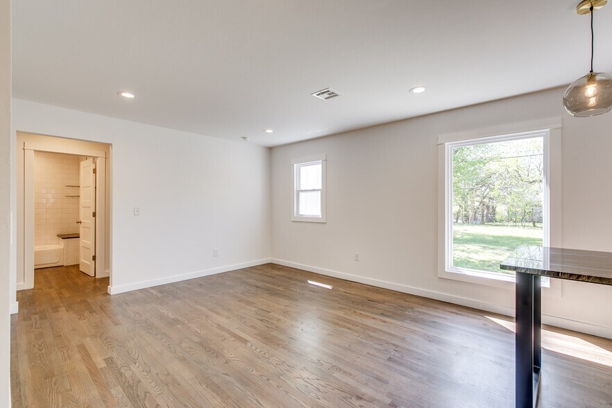 Building Photo - 3012 NW 44th St