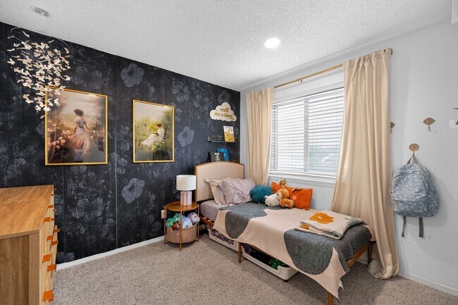 Building Photo - 4830 S Richfield Cir