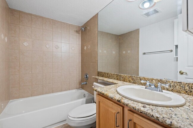 Building Photo - 1515 E Broward Blvd