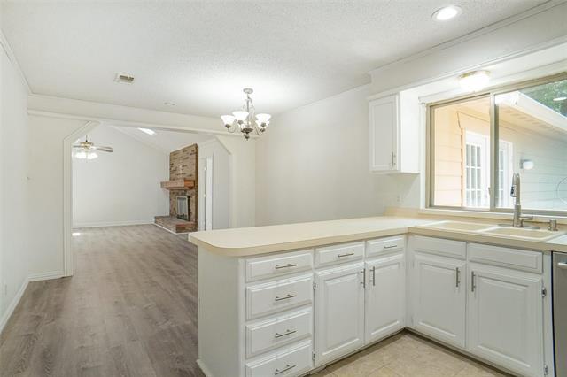 Building Photo - 8341 Crosswind Dr