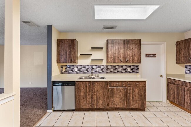 Building Photo - 6863 Cypress Mist Dr
