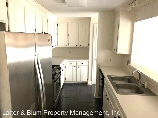 Building Photo - 2 br, 2.5 bath House - 1546 Lobdell Ave