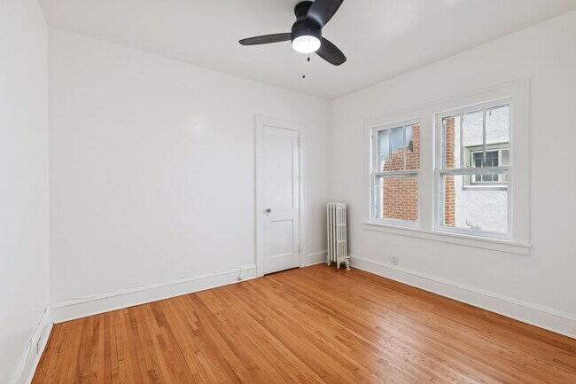 Building Photo - 4105 2nd Ave S