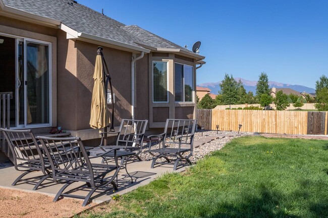 Building Photo - Beautiful Ranch Floor Plan!