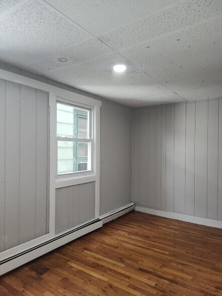 Building Photo - 71 Haledon Ave
