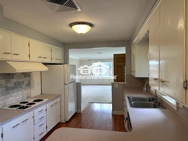 Building Photo - 72 Hwy 55