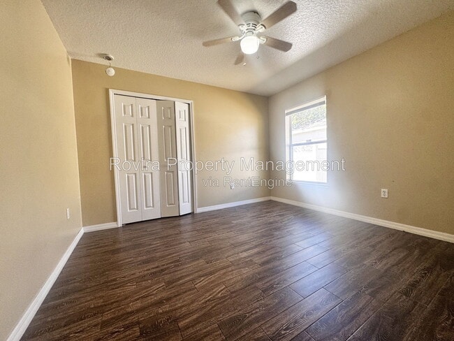 Building Photo - 5536 Sycamore Canyon Dr
