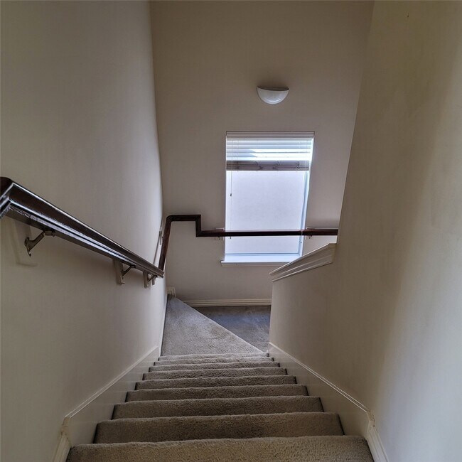 Building Photo - 7111 Harmony Cove Cv